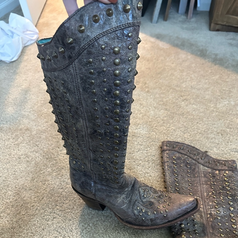 Corral boots